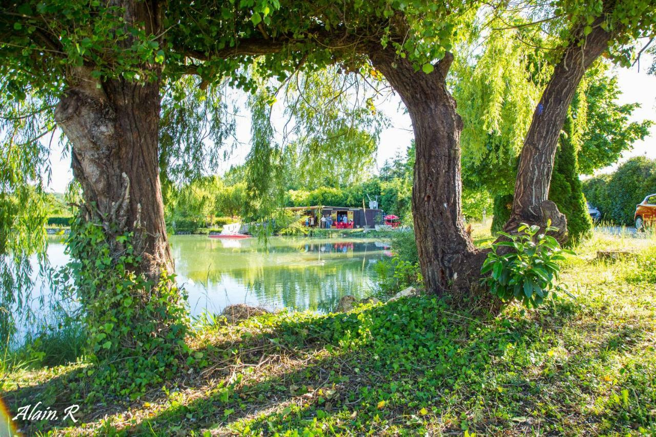 Hotel Paradise Challets And Camping Sarrecave Esterno foto