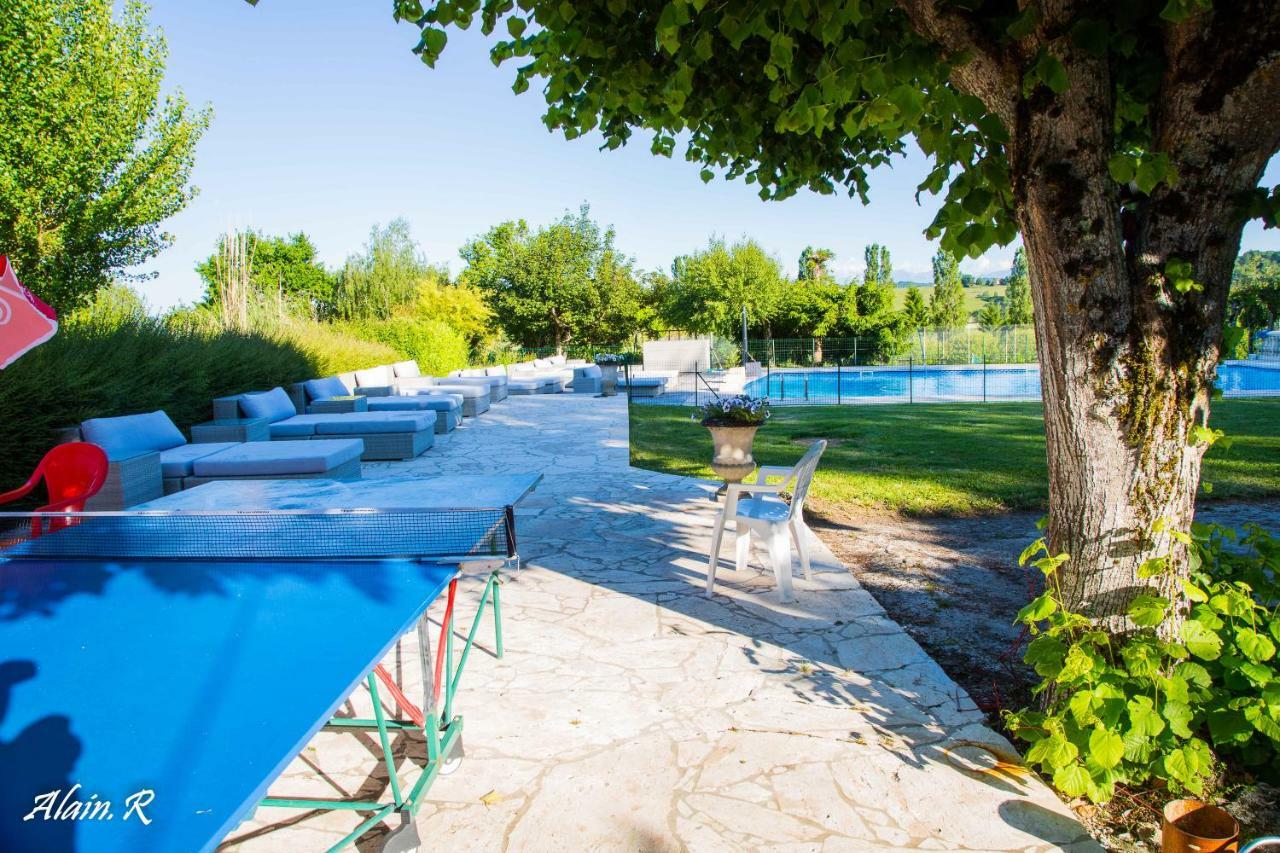 Hotel Paradise Challets And Camping Sarrecave Esterno foto