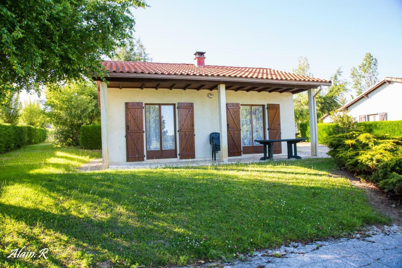 Hotel Paradise Challets And Camping Sarrecave Esterno foto