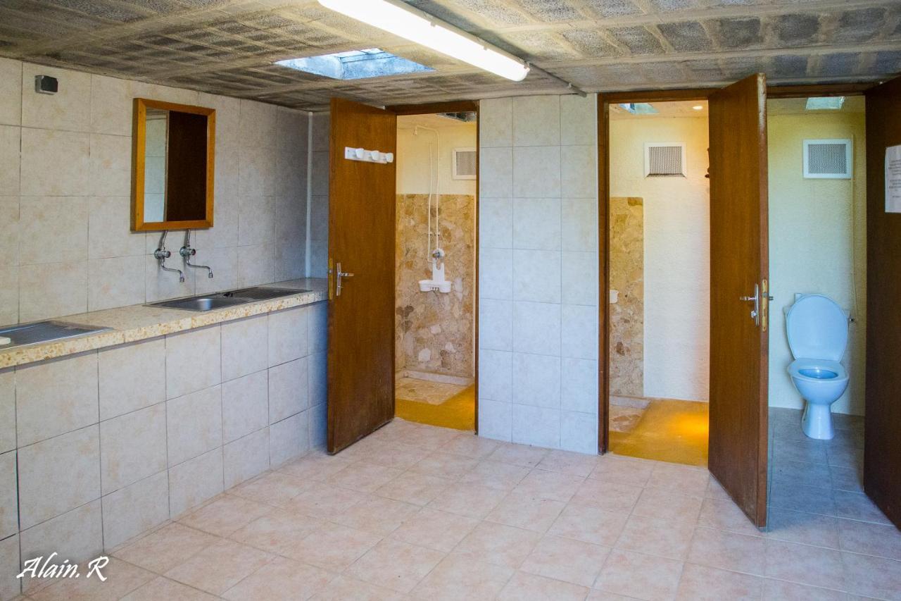 Hotel Paradise Challets And Camping Sarrecave Esterno foto